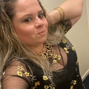 Meet your Posher, Miriam